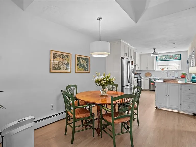 26 Narragansett Ave #4 — Photo 5