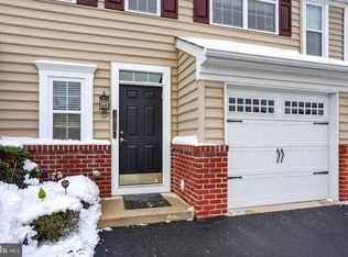 5 Creek View Ct, Telford, PA 18969