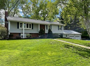 10 Spring Glen Dr, Meriden, CT 06451