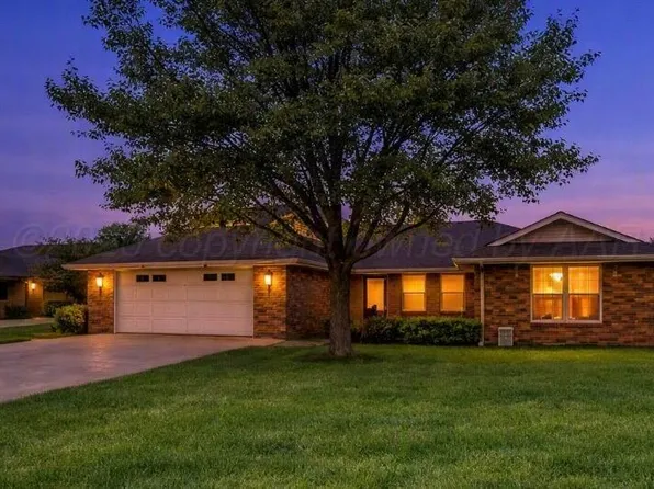 1005 Bennett Dr, Dumas, TX 79029
