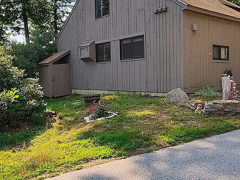 Coburn Woods — Photo 4