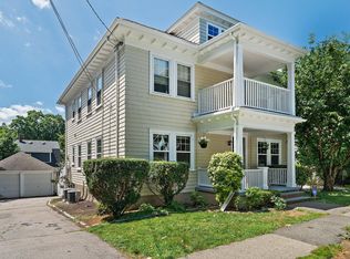 15 Avalon Rd #1, Milton, MA 02186