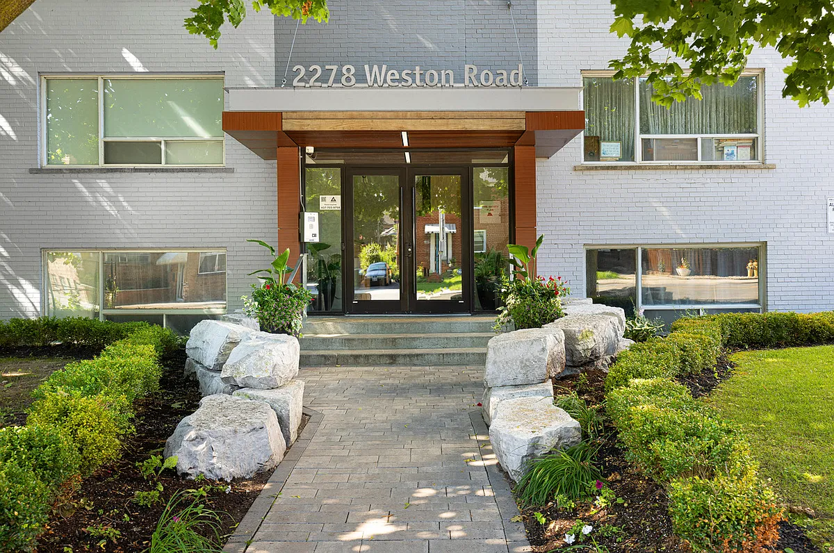 2278 Weston Rd. — Photo 4