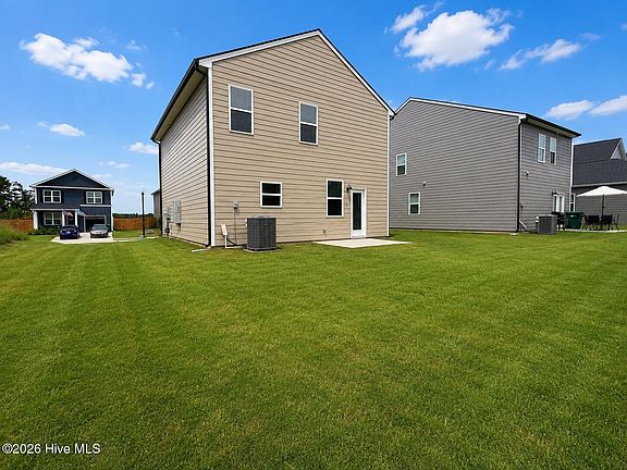 2nd image of 821 Dara Corners