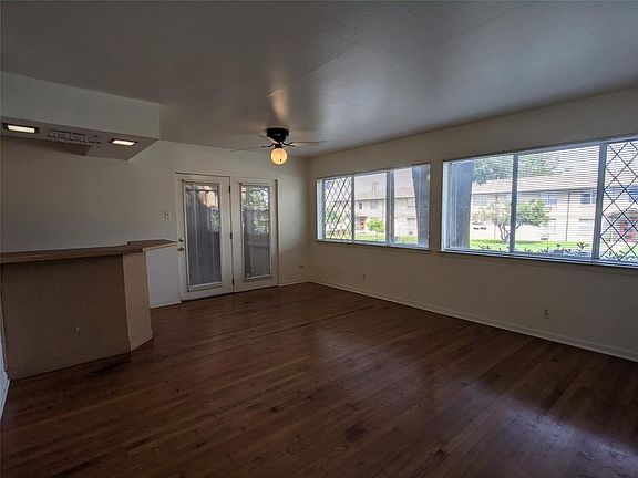 3rd image of 5730 Martel Ave APT 102