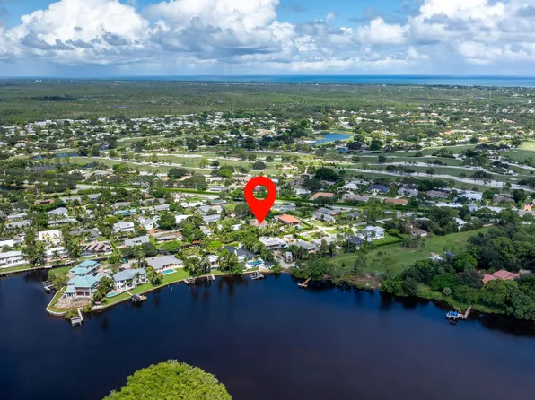 9524 SE Cove Point Street, Jupiter, FL 33469