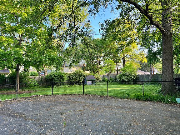 5th image of 7158 Cricklewood Cir