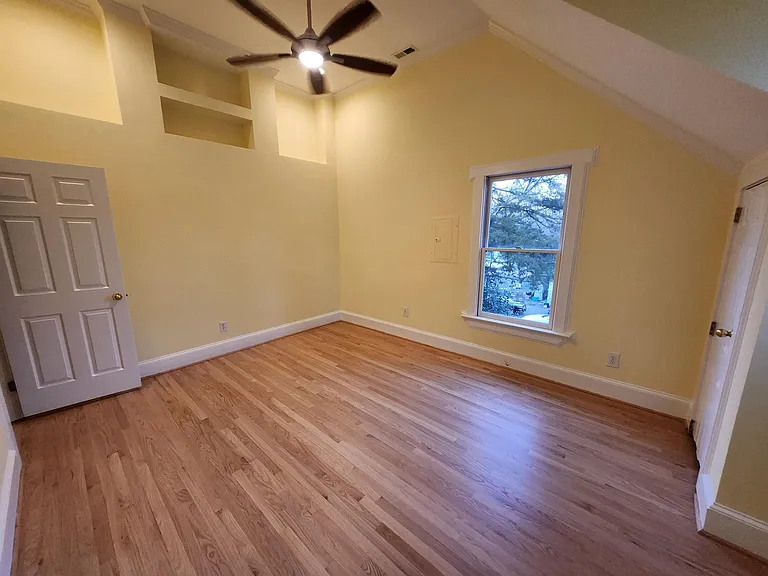1904 Evergreen Ave — Photo 10