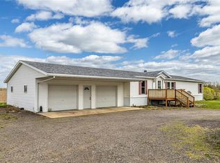 W12882 E Fees Rd, Alma Center, WI 54611