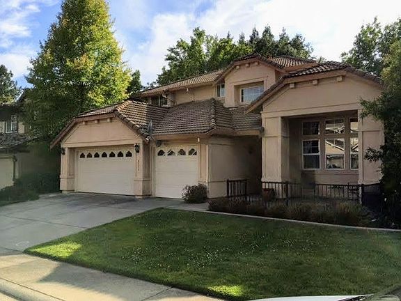2nd image of 6525 Young Oak Ct