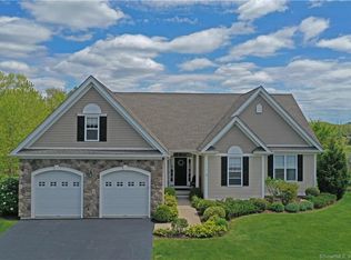 30 Pebble Beach Dr #30, Bloomfield, CT 06002