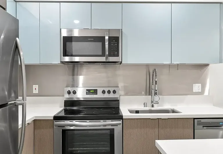 511 Micheltorena St — Photo 11