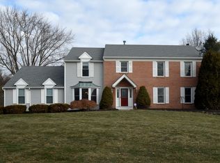 4 Hunt Ct, West Windsor, NJ 08550