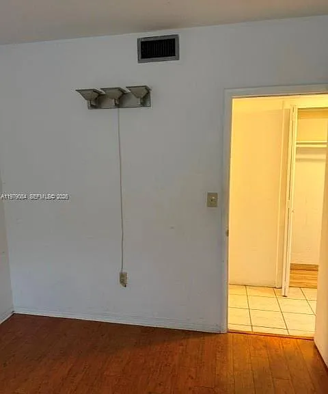 2430 NE 135th St #102 — Photo 17