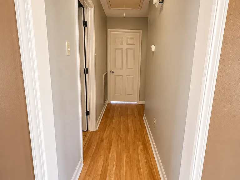 6037 Braeburn Ct — Photo 12