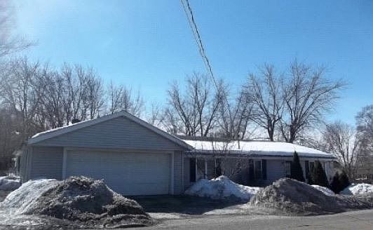 1st image of 3102 Sewell St