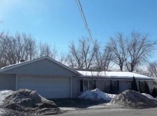 3102 Sewell St, Rockford, IL 61109