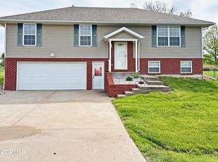 9434 Erika Ln, New Bloomfield, MO 65063