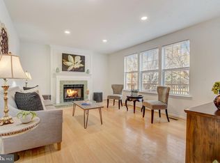 20882 Chippoaks Forest Cir, Sterling, VA 20165