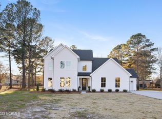 3837 Ragtime Ln, Grimesland, NC 27837