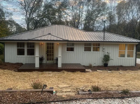 233 Phillips St, Royston, GA 30662