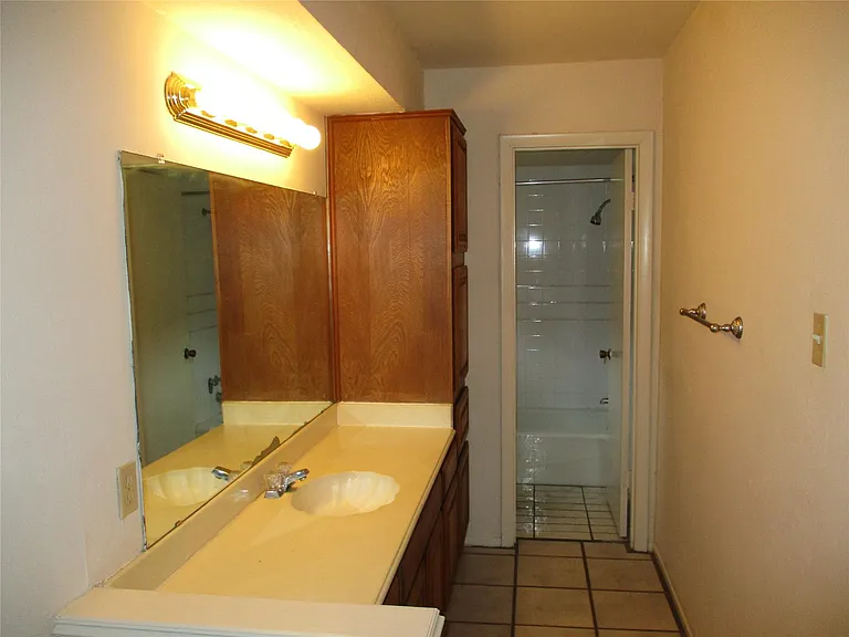 10826 Sugar Hill Dr #B — Photo 34