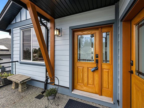2nd image of 3085 Seahaven Rd