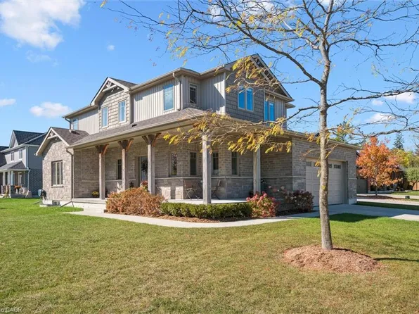 8 Griffith Ct, North Perth, ON N4W 0G1