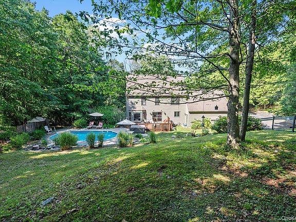 4th image of 165 Benedict Road