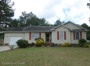 147 Oakwater Dr, Cameron, NC 28326