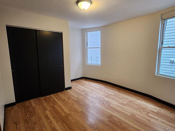 4th image of 181 N 12th St Floor 2
