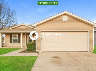 15400 Lilly Garden Ln, Oklahoma City, OK 73170