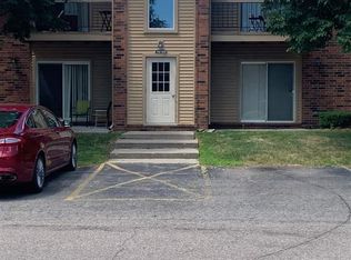 16160 Clarkson Dr APT 23, Fraser, MI 48026