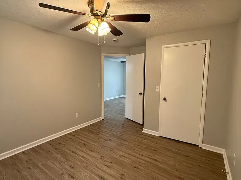 204 Easter Rd — Photo 3