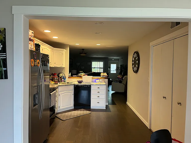 1351 Lauderdale Pl — Photo 5