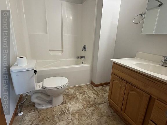 5th image of 1223 Sagewood Ave