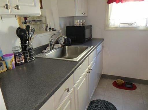 3rd image of 50 Brookvale St APT 1B