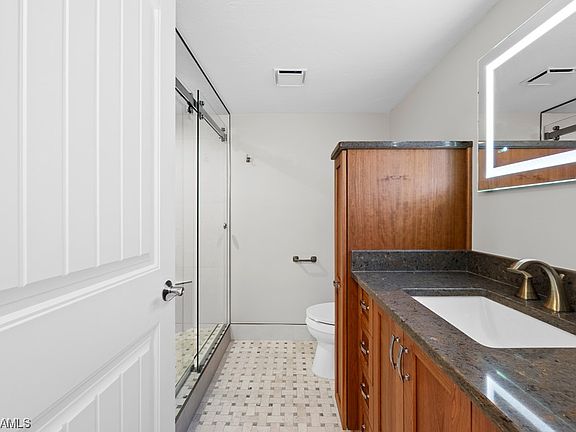 3rd image of 18120 San Carlos Blvd APT 404