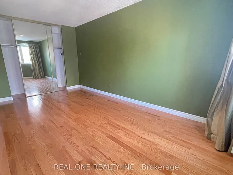 101 McGill St #2 — Photo 10