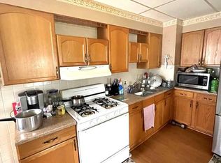 21 Ruth St, Irvington, NJ 07111