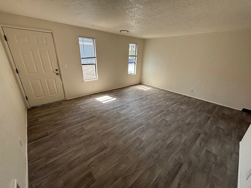 5130-5208 SE 72nd Ave