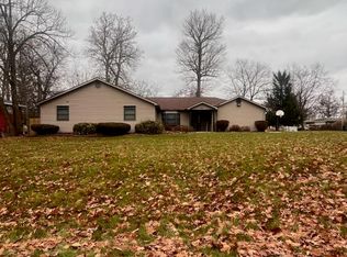 2821 Elmdale Dr, Fort Wayne, IN
