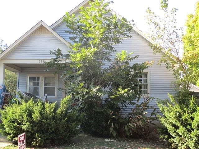 2nd image of 218 Walker St