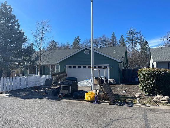 2nd image of 335 Yew Wood Dr