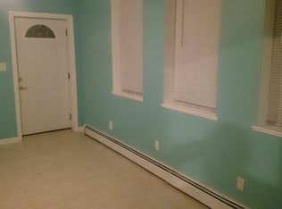 78 Elmwood Ave, West Springfield, MA 01089