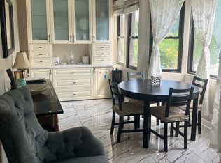 (Undisclosed Address), Westchester, IL 60154