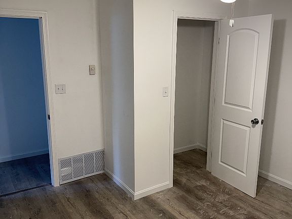 3rd image of 634 Linden Ave