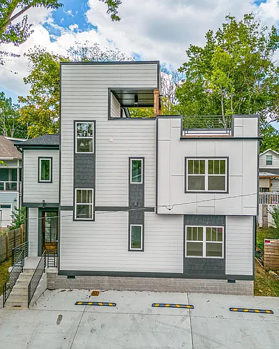 127B 37th Ave N Photo 1