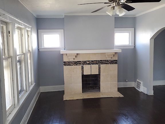 3rd image of 875 E 130th St #1