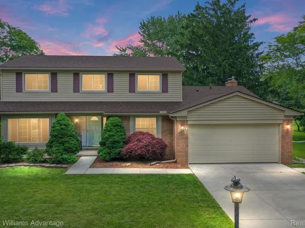 18408 Levan Rd, Livonia, MI 48152